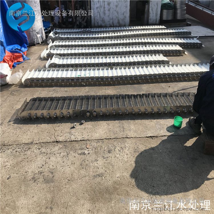 gshz回轉式(shì)機械格栅(shān) 格栅(shān)清(qīng)污機示(shì)例圖10