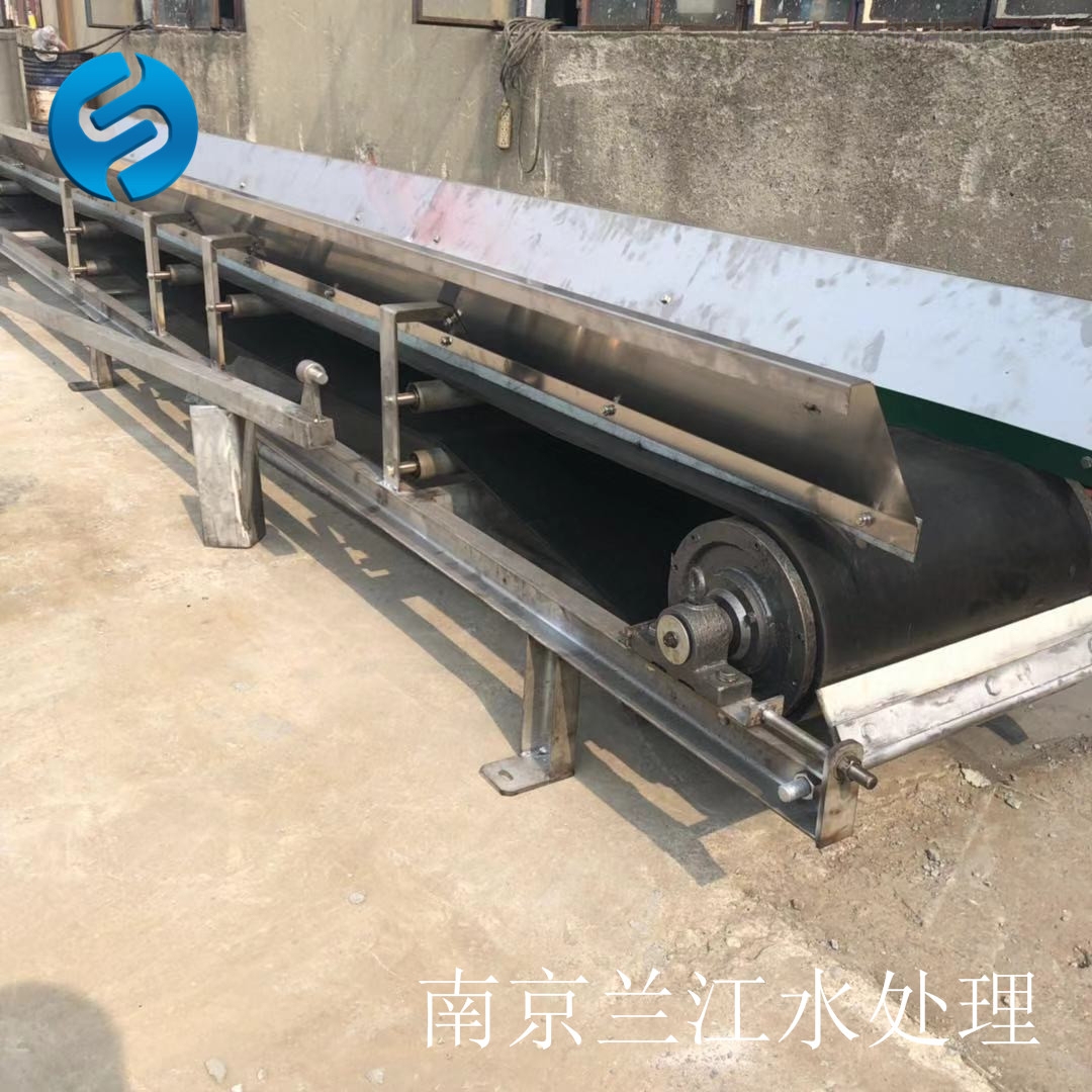 傾斜式皮帶(dài)輸(shū)送機材質