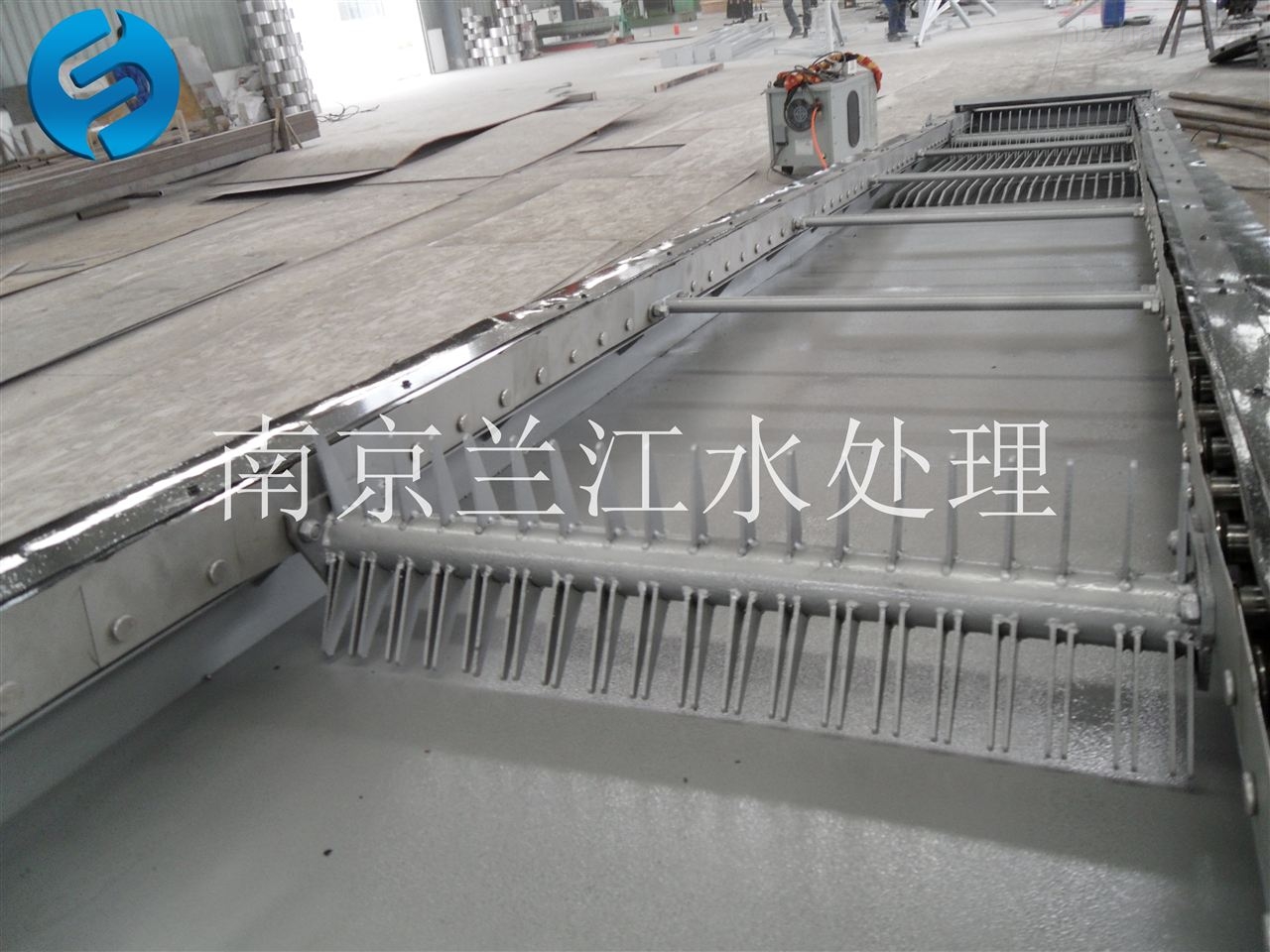 gshz電(diàn)動雨(yǔ)水格(gé)栅除污機(jī)
